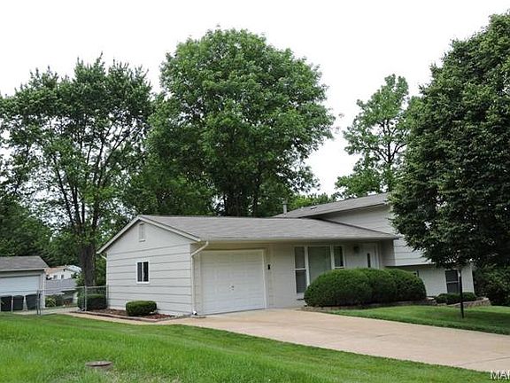 2nd image of 1339 Henriette Hills Dr