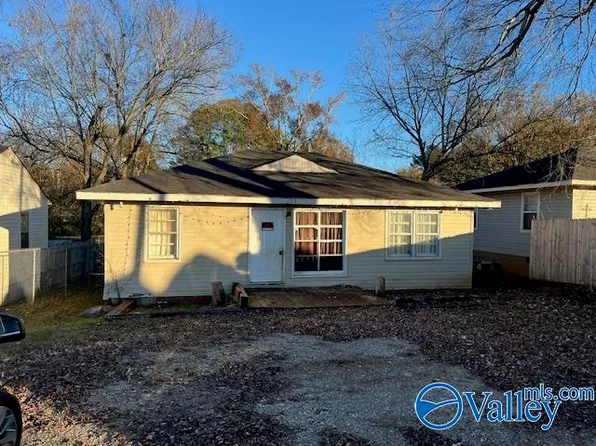 323 Thomas St, Athens, AL 35611