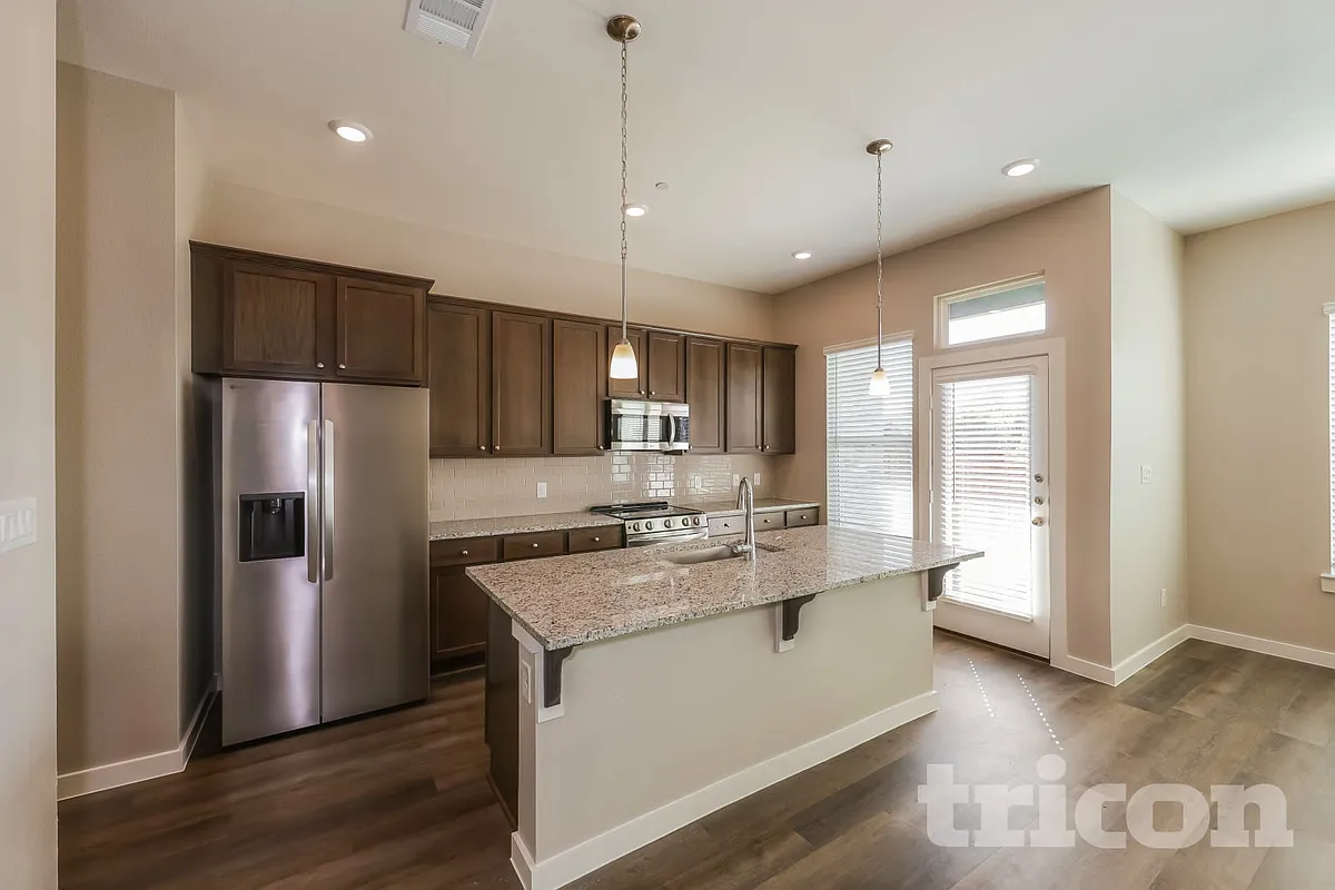 Building Photo - 3020 Songbird Ln