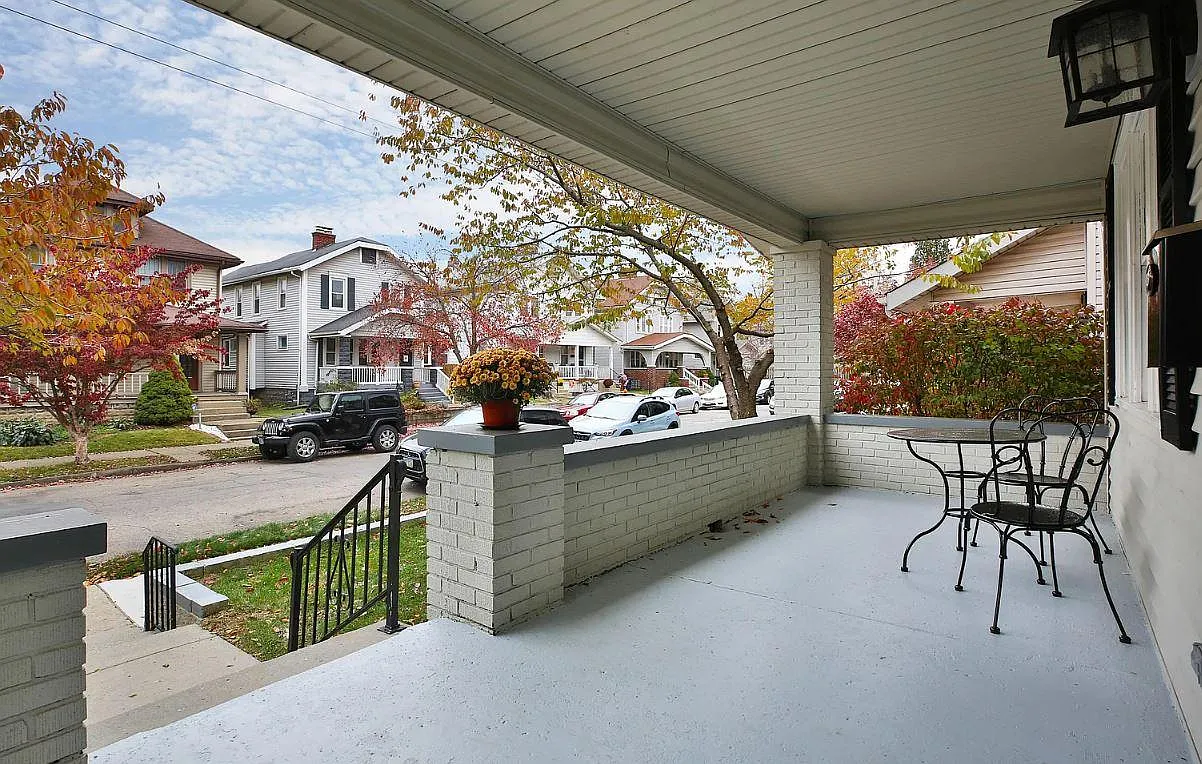 335 E Moler St — Photo 3