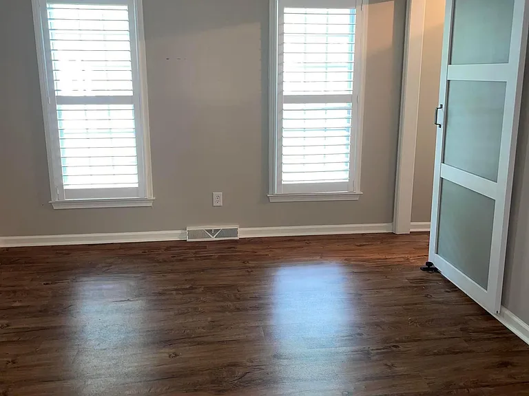 407 Portsmouth Ct — Photo 8