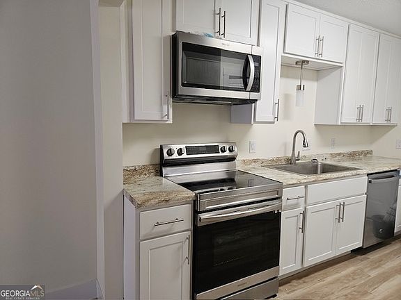 5th image of 132 Coach Lee Hill Blvd #B
