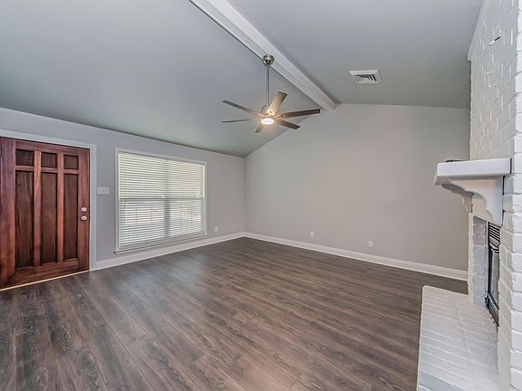 5th image of 202 Caledonia Dr