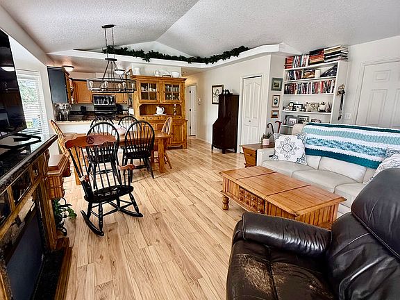 4th image of 1275 Freeman Ln APT 28