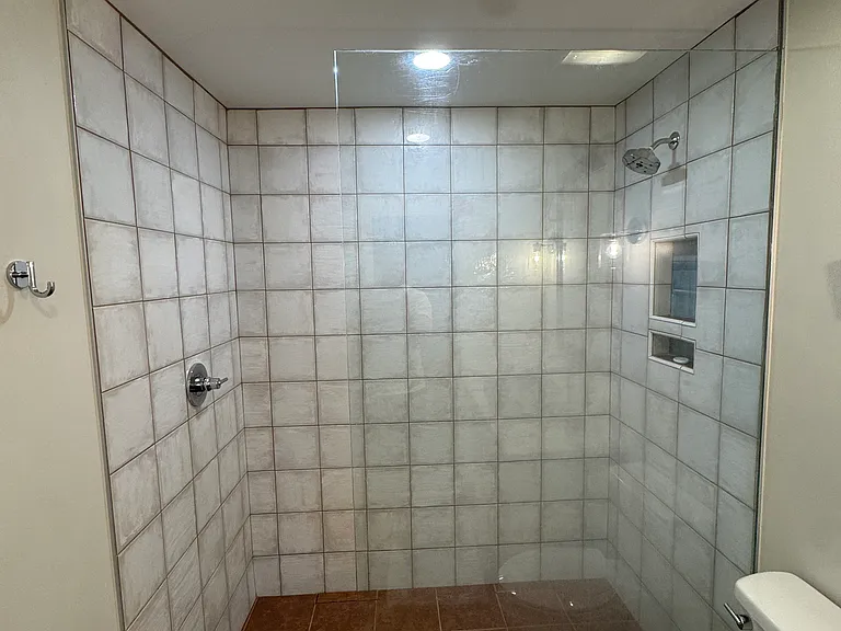 606 S Glen Ave #9 — Photo 39