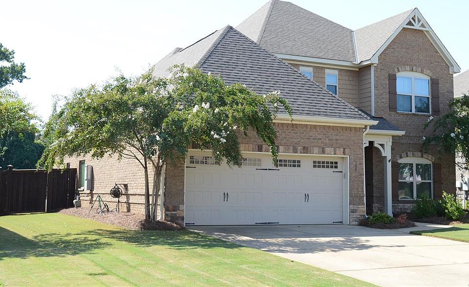 2nd image of 207 Kendrick Way