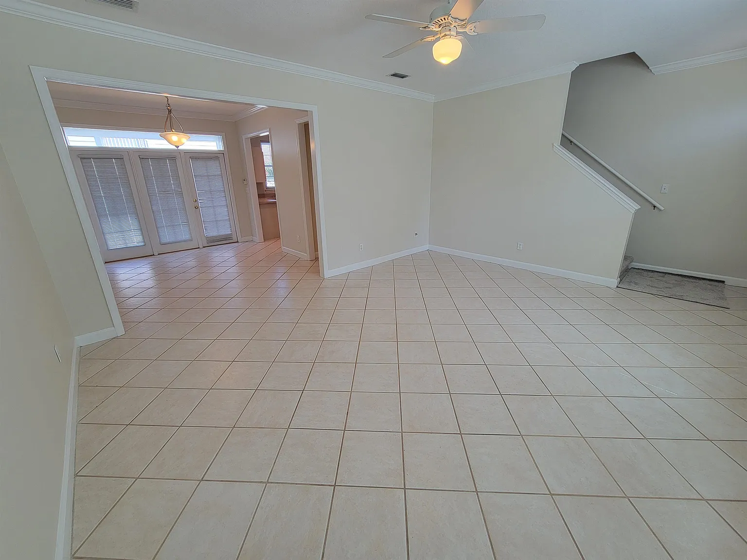 2 bed, 2.5 bath, 1324 sqft, $2,200 — Photo 3
