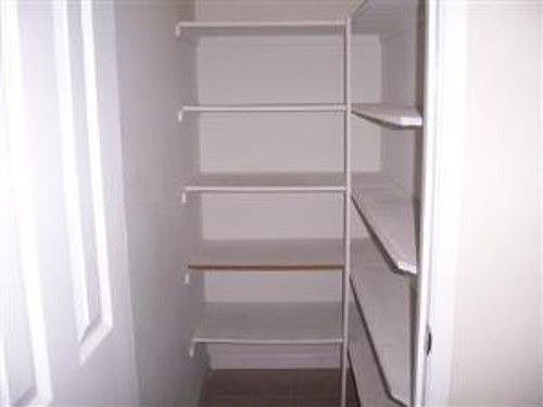 4th image of 555 De Mar Dr