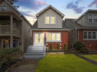 6709 31st St, Berwyn, IL 60402
