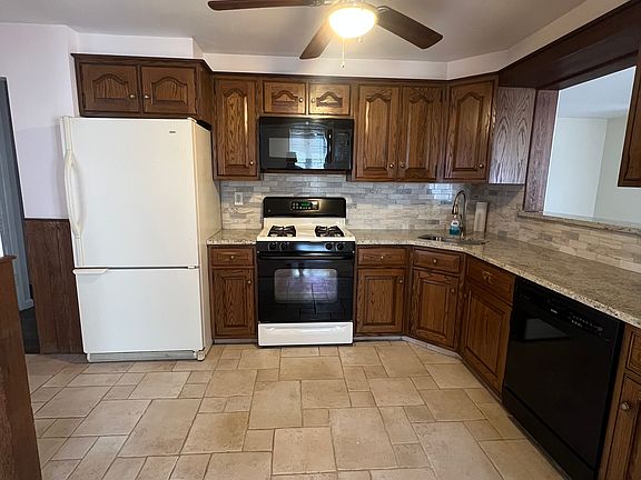 5th image of 155-11 Bridgeton St #1