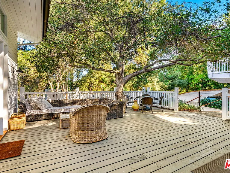 9669 Oak Pass Rd — Photo 25