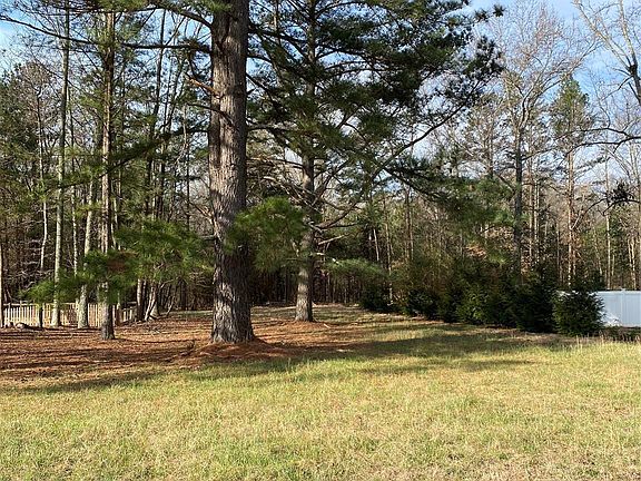 3rd image of 3535 Mintwood Dr