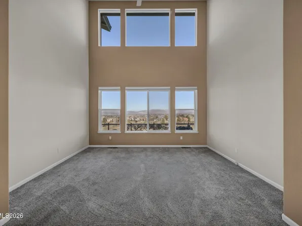 3194 Ten Mile Dr, Sparks, NV 89436