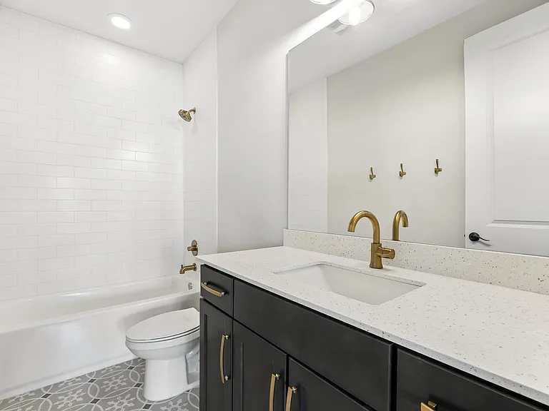 351 Sawgrass Dr — Photo 34