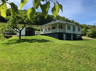 2457 Amma Rd, Clendenin, WV 25045