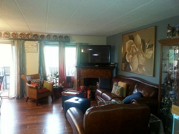 3rd image of 150 E Grand Ave APT 207