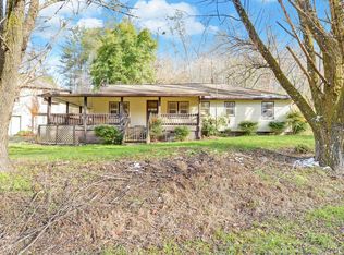 224 Smith Rd, Copperhill, TN 37317