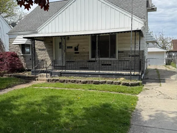 25127 Buick St, Roseville, MI 48066