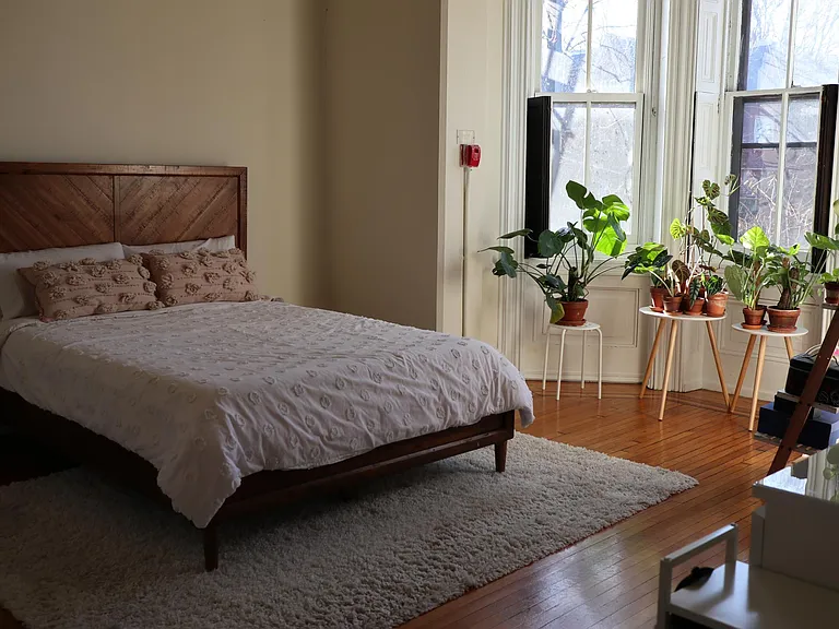 4116 Spruce St #2F — Photo 2