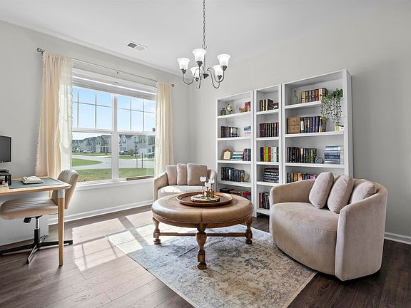 2nd image of 2 Hay Field Ct