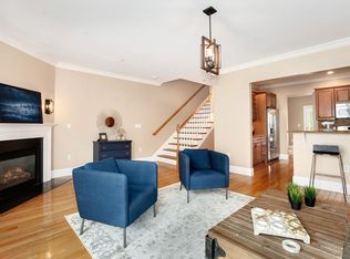907 Main St APT 7, Winchester, MA 01890