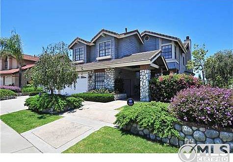 1st image of 526 Beacon Pl
