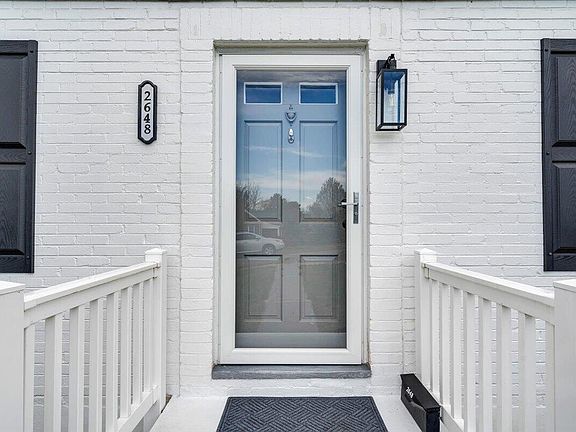 3rd image of 2648 Derwent Dr SW