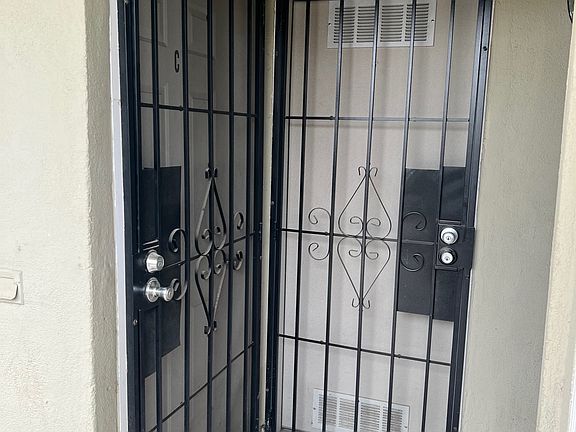 2nd image of 2207 River Blvd #C