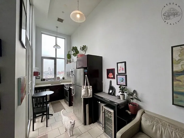 159 Irving Ave #4A — Photo 2