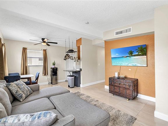 2nd image of 4720 NE 14th Avenue