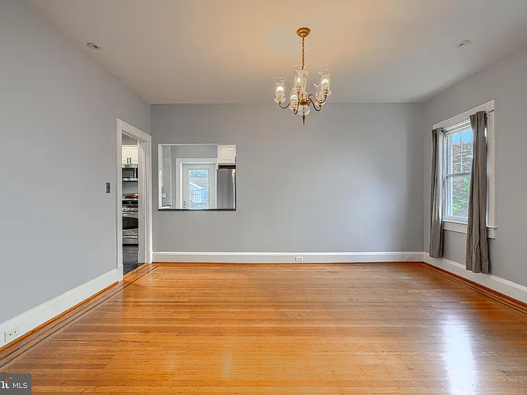 2210 Lake Ave — Photo 6