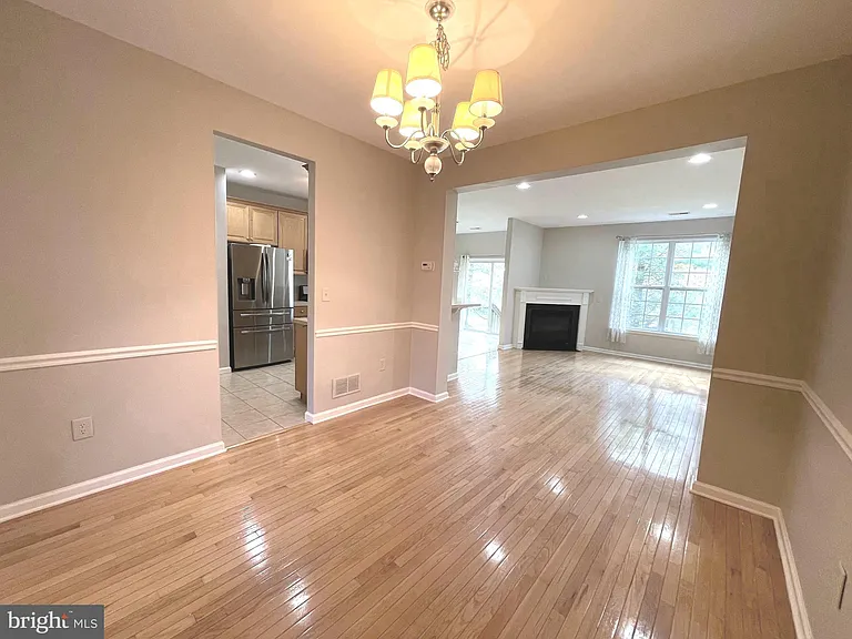 36 Hoover Ave — Photo 5
