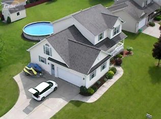 6158 Tree Line Dr, Grand Blanc, MI 48439