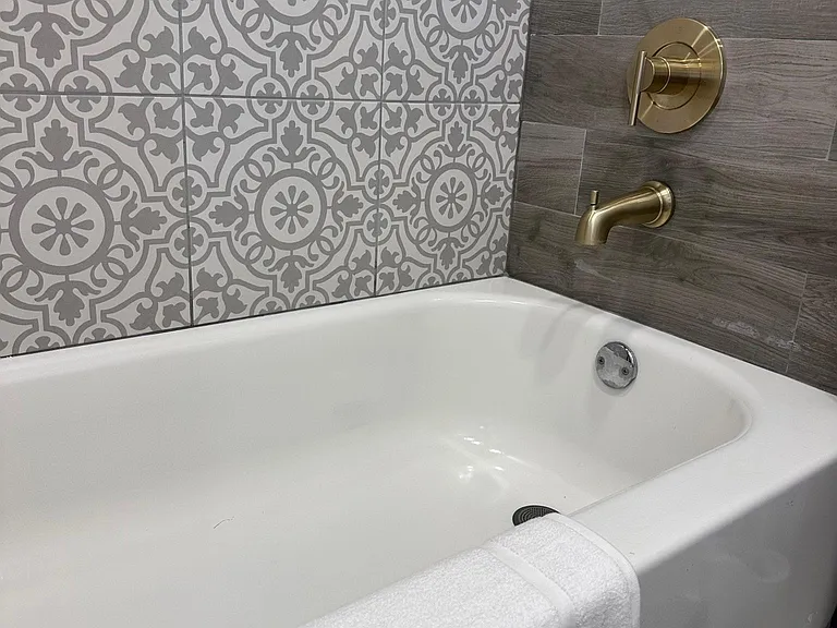 Full Bathroom with Bath tub