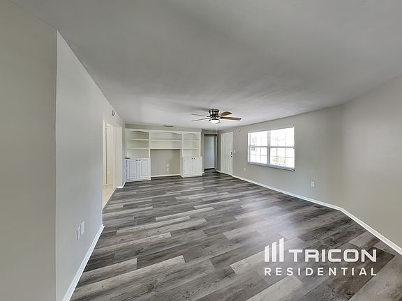 3rd image of 3036 Regatta Dr