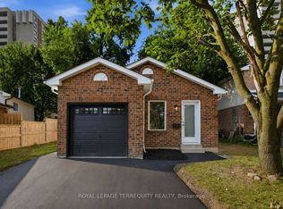 42 Plumridge Ct, Ajax, ON L1S 3Z8