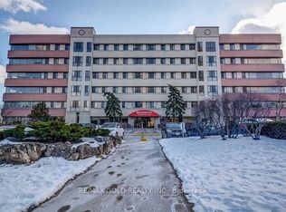 10 Gateway Blvd #203, Toronto, ON M3C3A1