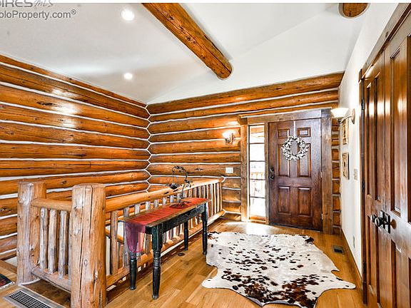 Your Foyer Welcomes You!