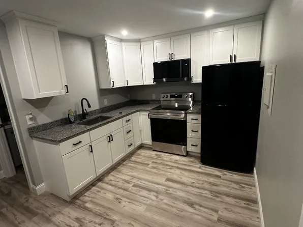 389 Main St #3, Westbrook, ME 04092