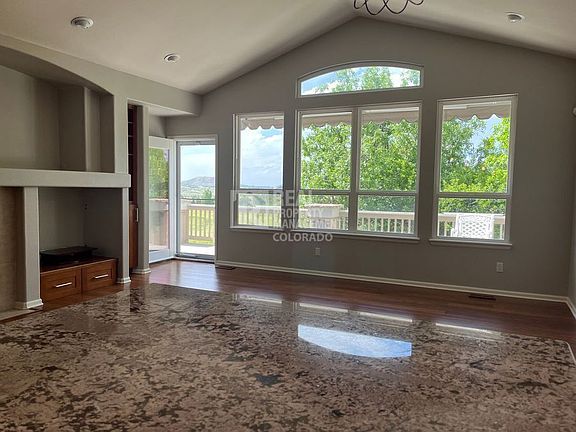 4th image of 857 Appleby Pl