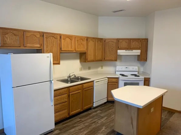 Belle Harbor offers one, two, and three bedroom lofts