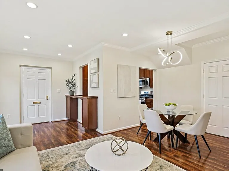 3518 Martha Custis Dr — Photo 6