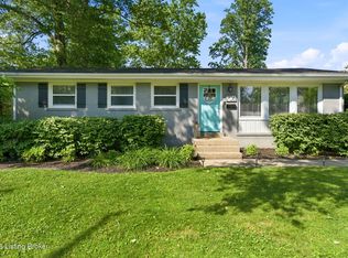 706 Beechwood Rd, Woodlawn Park, KY 40207