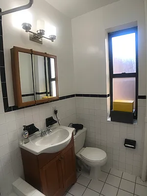 Rented by Charles Coutinho LLC | media 24