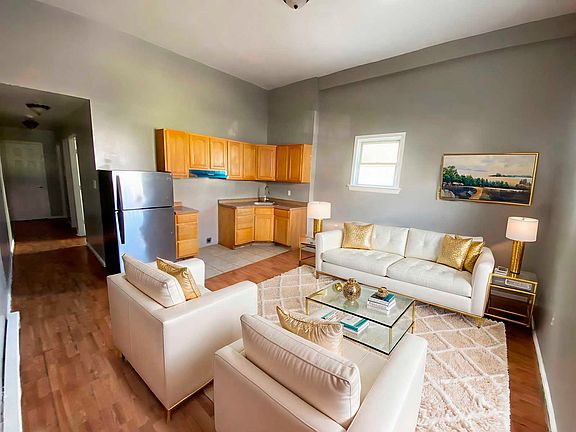IMG_1964 - Living Room - Luxury - 9_10142025