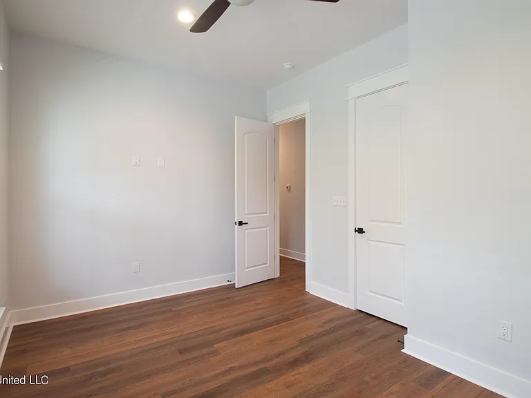 105 Eleanor Ave — Photo 14