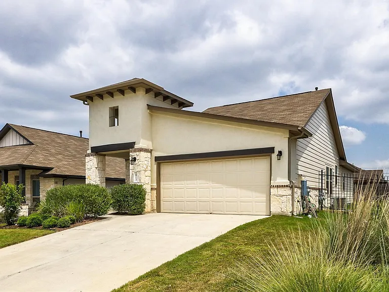 413 Callahan Ln — Photo 4