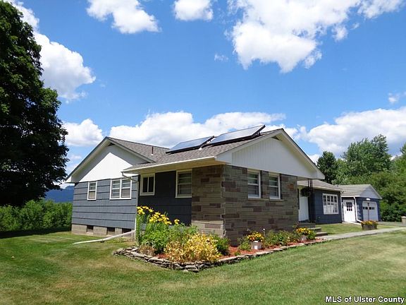 2nd image of 5 Edgewood Dr