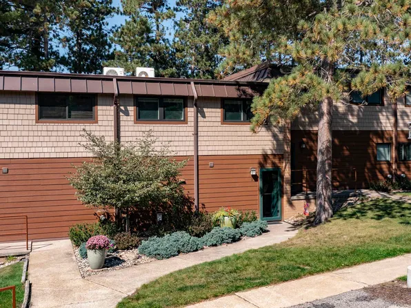 E1280 County Road Q, Waupaca, WI 54981