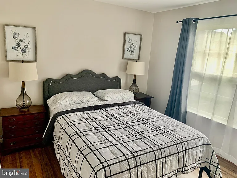2104 Sayan Ct — Photo 6